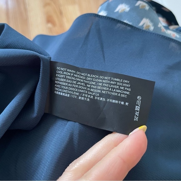 Theory Floral Ikat Print Deep Navy Blue Silk Tie Back Midi Dress EUC Size Small - Picture 9 of 11